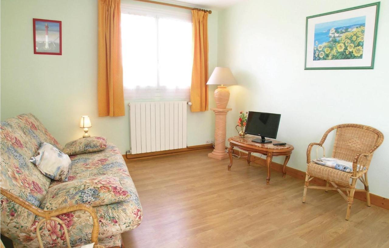 Amazing Apartment In Vaux Sur Mer With Wifi Bagian luar foto